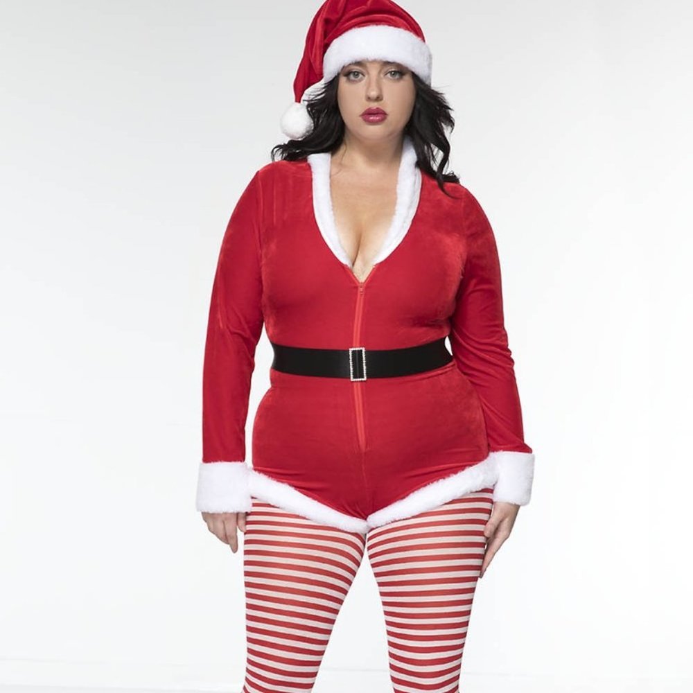 Plus Stunning Christmas Santa costume set  Size 1X/2X